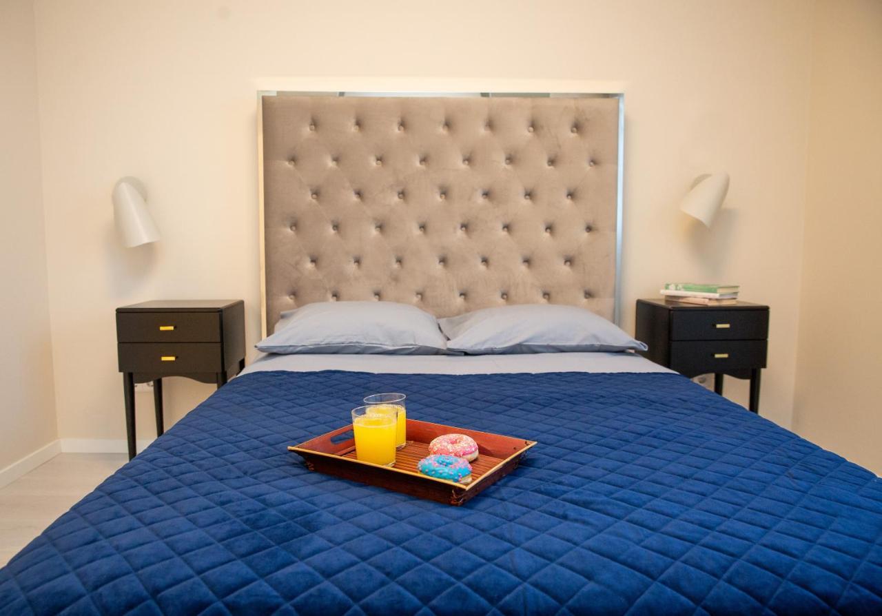 Luxurious Blue&Yellow Apartment In Kaunas Center 外观 照片