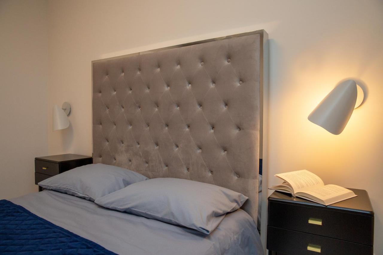 Luxurious Blue&Yellow Apartment In Kaunas Center 外观 照片